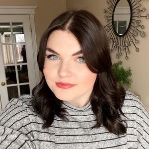 Meet your Posher, Hailey